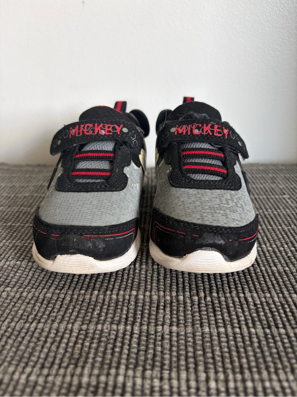 Disney Mickey Mouse Toddler Boys Athletic Sneakers Gray Black Size 7T